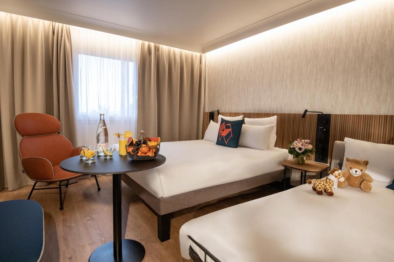 Novotel Arenas Aeroport Hotel 4*