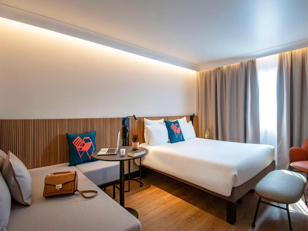 Novotel Arenas Aeroport Hotel 4*